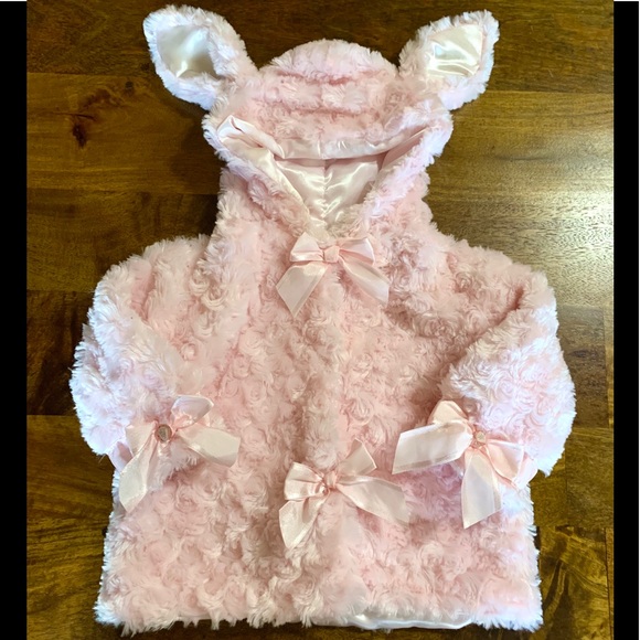 Bearington Baby Other - Gorgeous Rosette Design Bunny-Eared coat w/ Bows